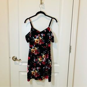 Express Women’s Floral Dress with Off the Shoulder Detail - Size 0.